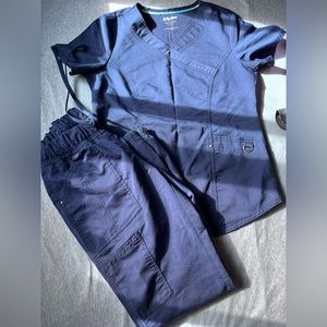 Blue scrub set brand new condition worn twice